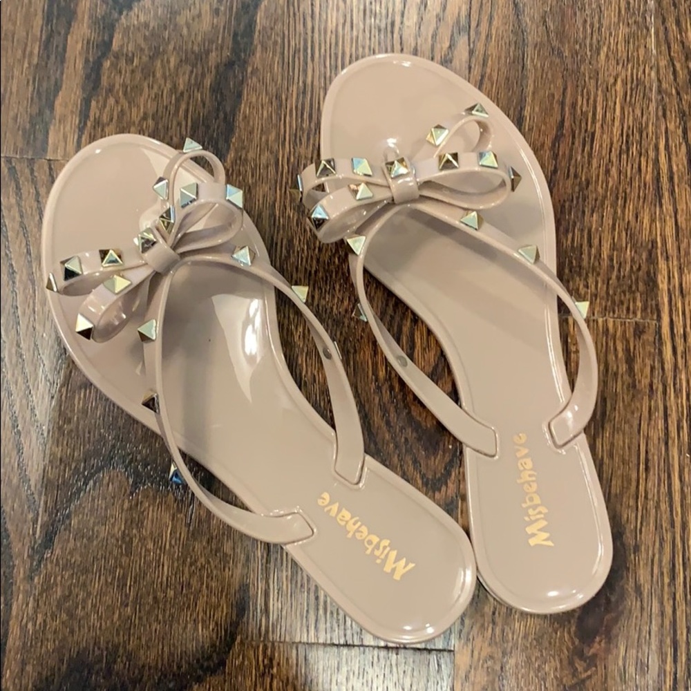 Bow flip flops